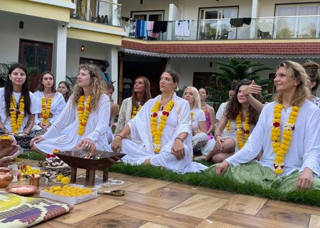 200 Hr Yoga TTC in Goa